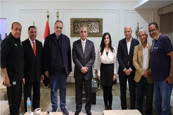 وليد دعبس يساند الإسماعيلي بمليونين و6 معارين