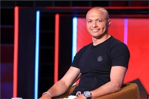 حمادة طلبة يركز على هدوء الزمالك في المباراة