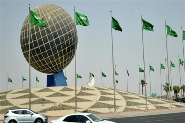 الدفاع المدني السعودي يعلن زوال الخطر عن أبها
