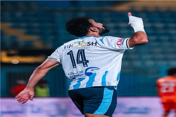 بيراميدز يتصدر الدوري بعد فوز كبير