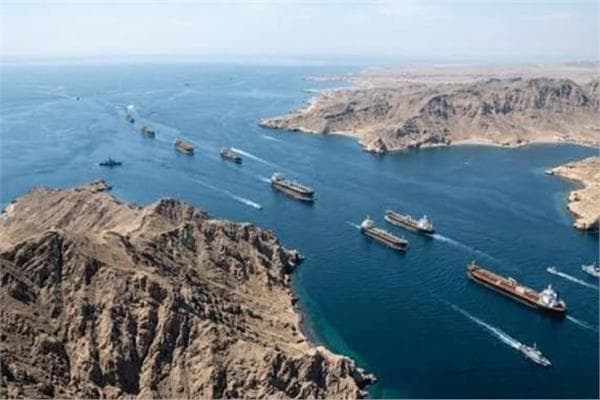 مئة دولة تؤكد على حماية حرية الملاحة في المضائق