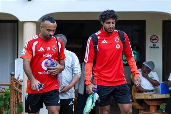 الأهلي يختتم تدريبه الأول في أوغندا