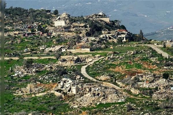الصحة اللبنانية: إصابتان في غارة إسرائيلية بلبنان