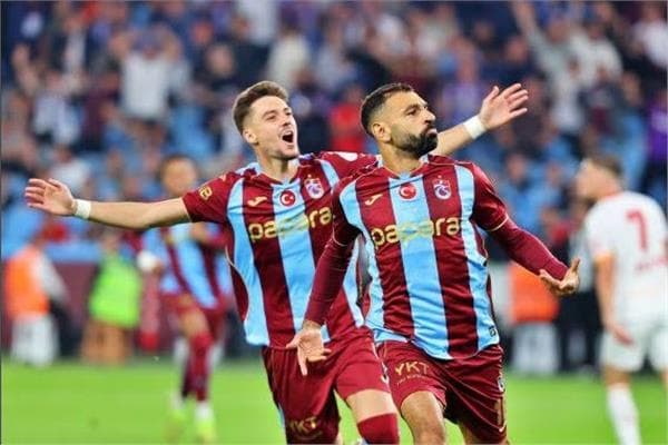 صلاح حاضر.. طرابزون يواجه بشكتاش في المنافسة على المراكز