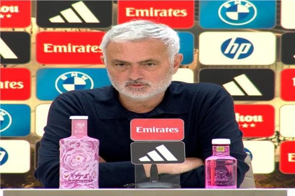 مورينيو يتحدث عن التحكيم في مباراة برشلونة