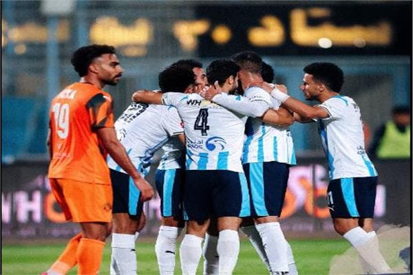 بداية مباراة طلائع الجيش وبيراميدز في الدوري المصري