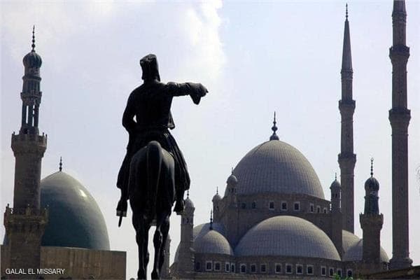 رحلة ساعة من فرنسا إلى صلاح الدين