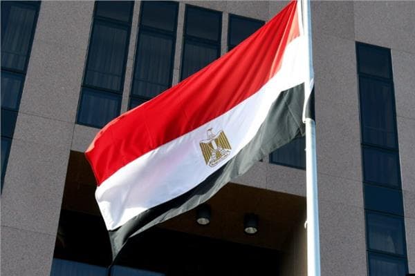 مصر ترفض استهداف مطار الدمام