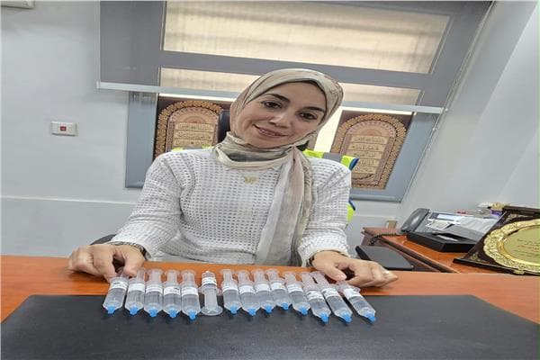 جمرك البريد يواجه تهريب سرنجي مخدر
