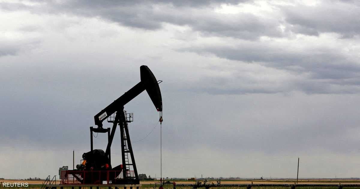 Azar rules out imminent oil price rise