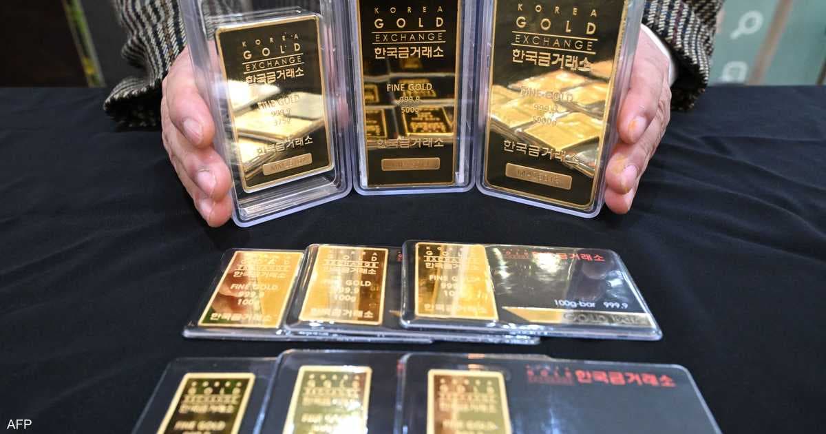 Gold Approaching 6% Monthly Drop