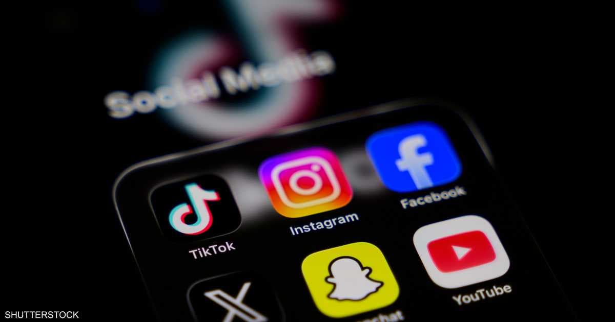 Australia to sue Facebook and TikTok over youth accounts