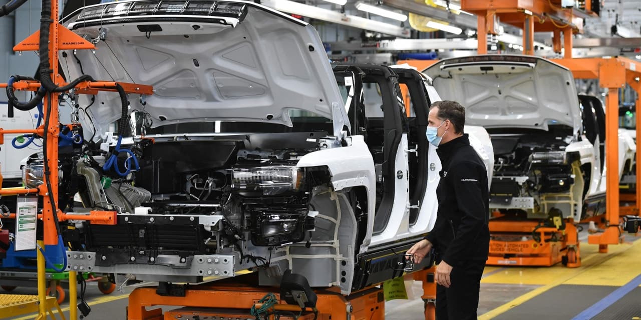 US Economy Grew in July with ISM Services Rise