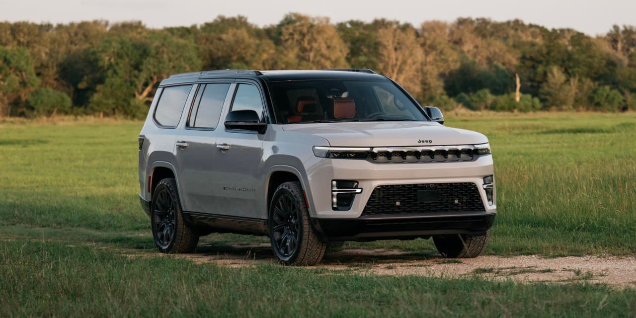 Carmakers Consider Gas Engines to Boost EV Range