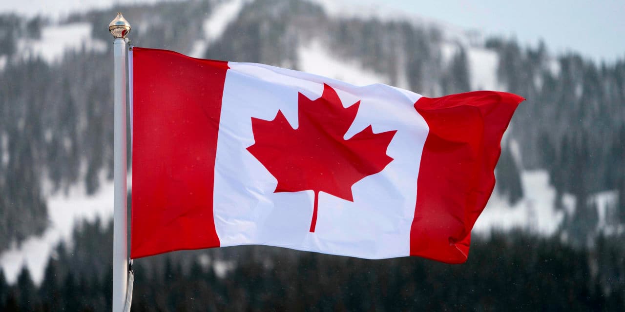 Canada loses 68,300 jobs amid unemployment rise