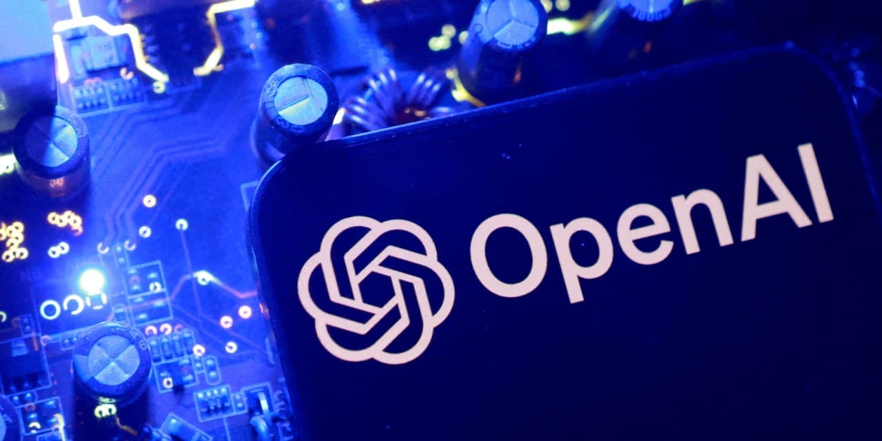 OpenAI تخفض أسعار ChatGPT وتثير قلق العملاء