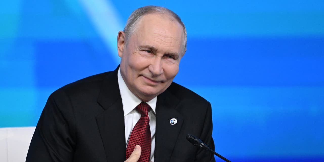 Putin Proposes Summit with Trump and Xi