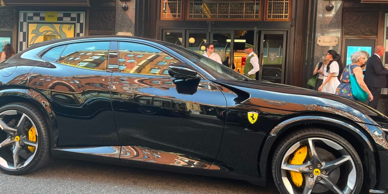 Londoners Discontent with Supercar Parkers