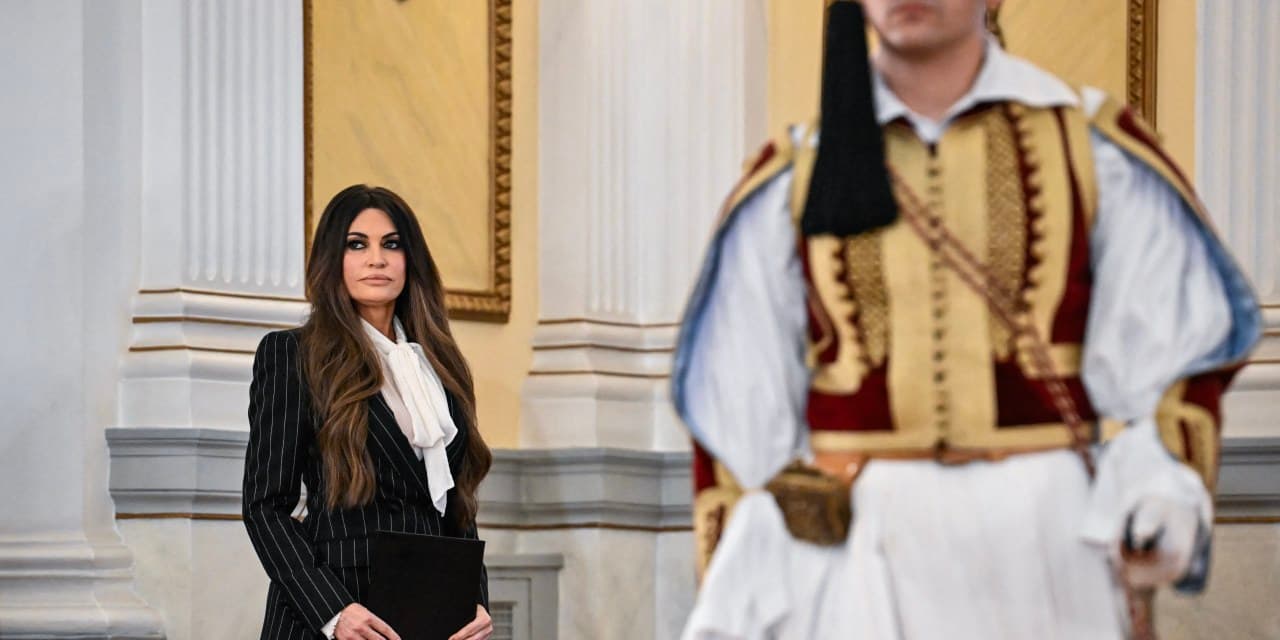 Guilfoyle steps down as US envoy