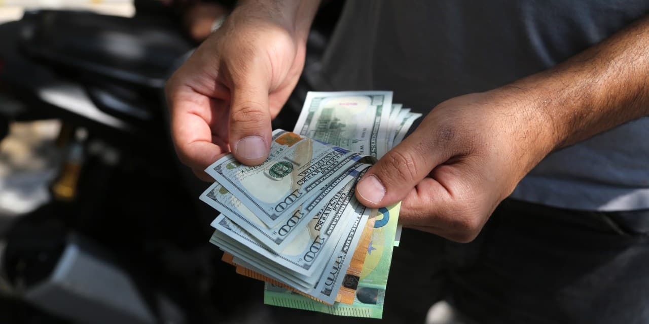 Iranian Funds Moving via U.S. Banks