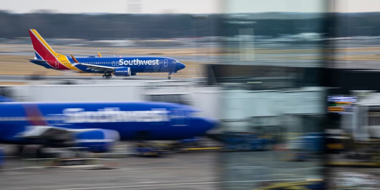 Southwest Airlines Enters Lounge Race