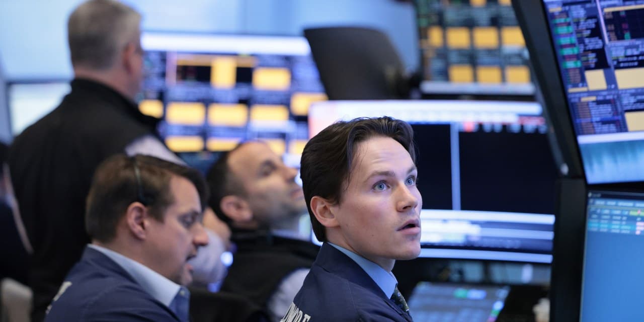 S&P 500 Falls Amid Inflation Data