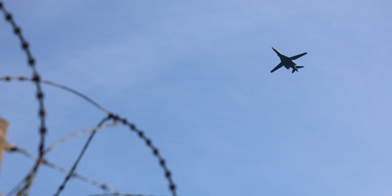 US Deploys Troops to Middle East