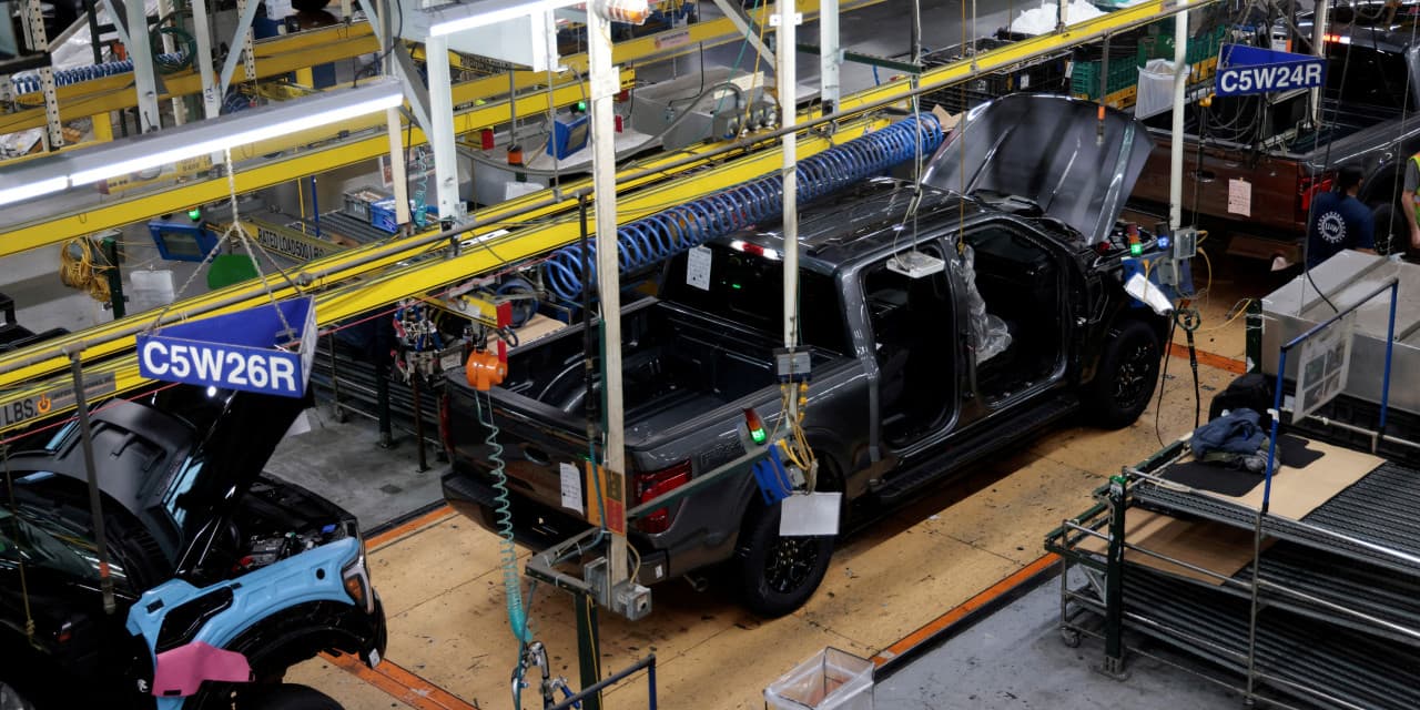 Ford Wins Army Truck Contract