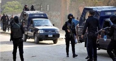 تحقيق في سقوط ثلاثة أشخاص في مصر القديمة