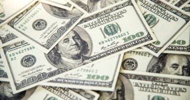 سعر الدولار أمام الجنيه قبل بدء التداول