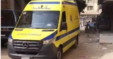 طبيبة تتعرض للإصابة بعد سقوطها من قطار في نجع حمادى