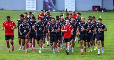 الأهلي يجهز لاعبيه في مباراة دلفي