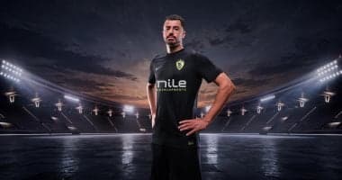 الزمالك يععلن عن قميصه البديل الأسود