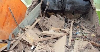 انهيار سقف منزل في المنشية الجديدة يتسبب في مقتل وإصابة