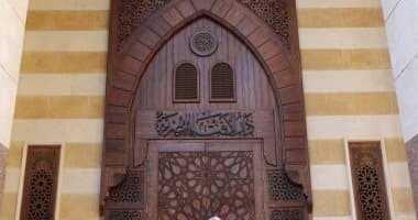 دار الإفتاء تُوضح حكم العمل في سايبر الألعاب