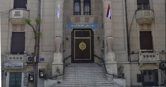 القانون ينظم عقود الأطباء بعد التقاعد