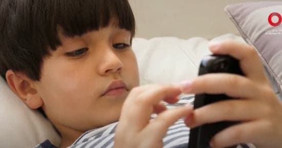نصائح للحد من وقت الأطفال أمام الشاشات