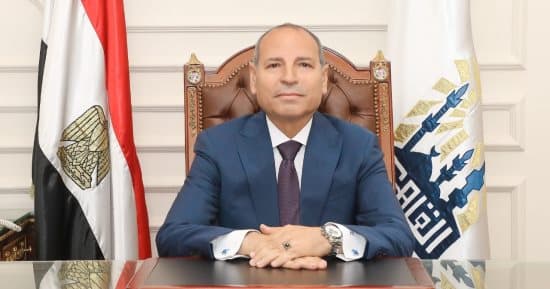 محافظ القاهرة يقترب من إتمام ترميم قبة الخلفاء العباسيين