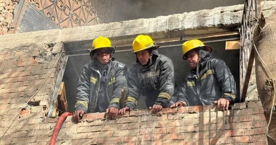 إطفاء حريق بمحل في الهرم دون إصابات
