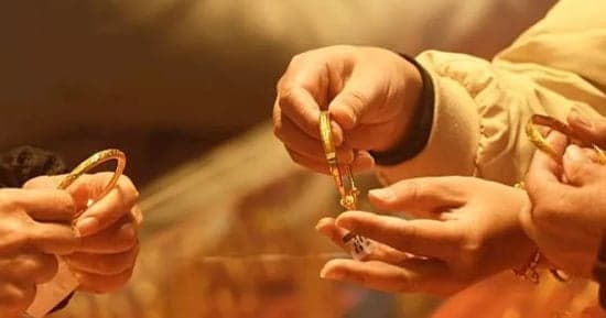 أسعار الذهب اليوم عند إغلاق السوق عيار 21 يسجل 6140 جنيها