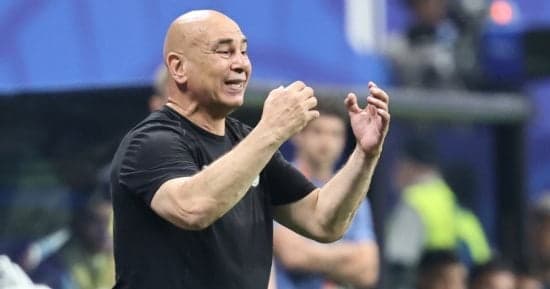 منافسة بين الونش وعمرو الجزار لدعم دفاع المنتخب