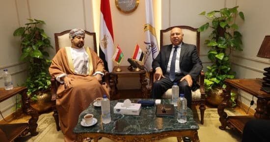 مصر وسلطنة عمان تعقدان اتفاق تكامل صناعي