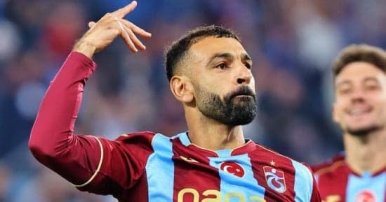 صلاح يهزم طرابزون والليفربوليون يندبون