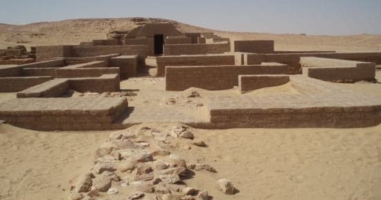 باريس المصرية عبر العصور