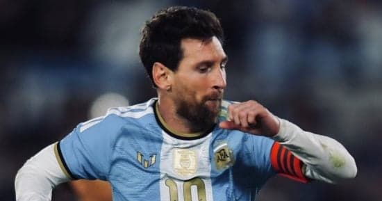 ميسي يودع الأرجنتين بمحبة