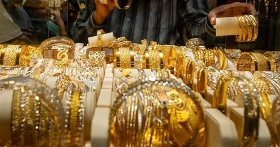 تطورات أسعار الذهب اليوم الجمعة 16 أكتوبر