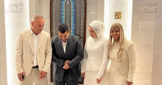إبراهيم حسن يحتفل بزفاف نجله بحضور حسام والأقارب
