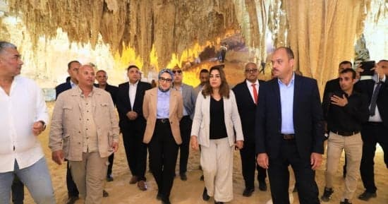 وزيرة البيئة تصدر قرارا بحماية كهف الجارة بالوادي الجديد