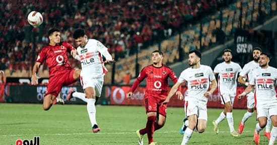 الأهلي يتفوق على الزمالك ويقود الدوري