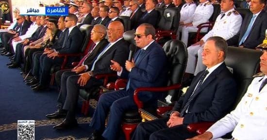 السيسى: القوات والشرطة جناحا الأمن في مصر